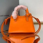 Balenciag Size: 18cm - Image 7