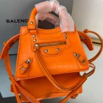 Balenciag Size: 18cm - Image 8