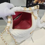 Chane Wrinkled Lambskin Size: 15 12.5 18cm - Image 5