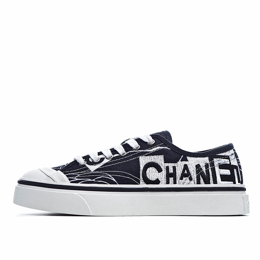 i7cfa38649831797ac863edc8efd4880f.webp Chanel Canvas Casual Sneakers - Image 1