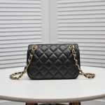 Chane Badge Bag Size: 20cm - Image 6