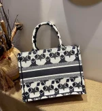 Book Tote Collection Size: 41.5cm 36cm - Image 5