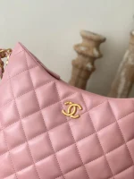 CHANE Sheepskin underarm bag Size: 26307cm Ident No.: 02868 - Image 6