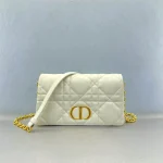 30 montaigne collection diamond rattan check