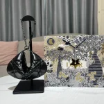 DIOR CARO Tulip Handbag Size: 25*16*2.5cm