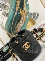 Chane Bucket Bag Size: 10 9 9cm Code: 82330 - Image 5
