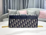 30 Montaigne Chain Clutch Bag Size: 27.5*12*2 cm - Image 5