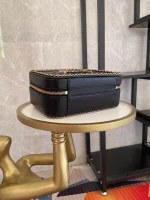 Chane Vanity case Vintage Cosmetic Bag Model: 93343 Size: 21cm - Image 4