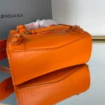 Balenciag Size: 18cm - Image 9
