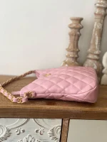 CHANE Sheepskin underarm bag Size: 26307cm Ident No.: 02868 - Image 7