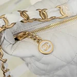 Chane Wrinkled Lambskin Size: 15 12.5 18cm - Image 6