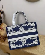 Book Tote Collection Size: 41.5cm 36cm 22cm - Image 5