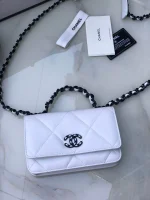 Brand: Chanel Model: 0957 Size: 19cmX11.5cmX7cm - Image 8