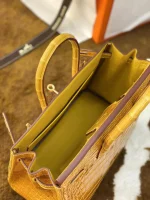 Crocodile Leather Bag Size: 25cm - Image 5