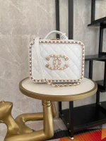 Chane Vanity case Vintage Cosmetic Bag Model: 93343 Size: 21cm - Image 5