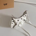 Crossbody bag Size: 20*11*4CM - Image 6