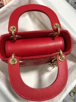 Dioramour Limited Edition Size: 17 x 15 x 7 cm Model : M0505 - Image 7