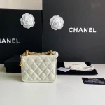 Calfskin Size: 12cmx9cm Ident No.: 2290 - Image 7