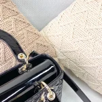 Dior Lady Dior five-compartment patent leather detail - Image 6