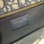 30 Montaigne Chain Clutch Bag Size: 27.5*12*2 cm - Image 6