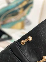 Chane Vintage Calfskin Size: 17 13.5 5.5cm Code: AS1326 02852 - Image 8