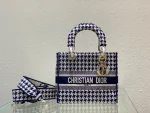 Five compartment embroidered blue bird check bag Size:24cm