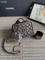 Chane Vanity case Vintage Cosmetic Bag Model: 93343 Size: 21cm - Image 5