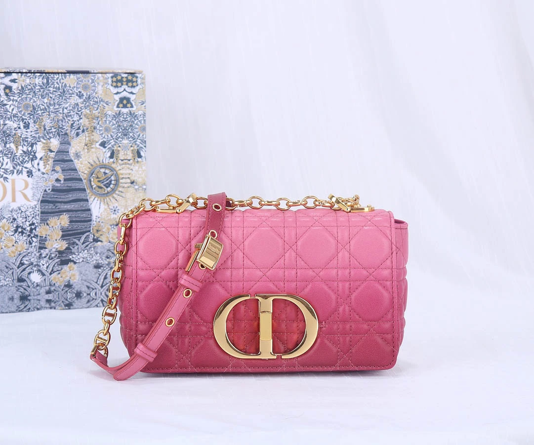ib1d03bf9ff2a1a4abe0568cf7ee8e9cd.webp Gradient Caro Handbag Size:20x12x7CM - Image 1