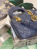 ABCDior Calf Patent Leather Rattan Tote Size: 20 x 16.5 x 8cm - Image 9