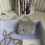 Calfskin Reference: AP2271 Dimensions: 11x10x3cm