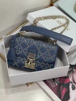 Flight Attendant Bag Size: 21cm