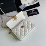 Calfskin Size: 12cmx9cm Ident No.: 2290 - Image 8