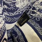 Book Tote handbag size: 22.5 x 24 x 8 cm - Image 7