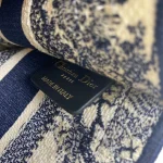 Book Tote Handbag Size: 22.5x24x8 cm - Image 6