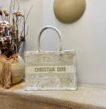 Book Tote Collection Size: 41.5cm 36cm 22cm