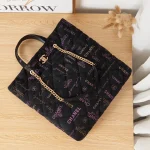 CHANE size: 51x43x3cm