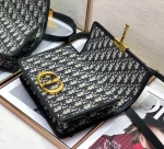 30 Montaigne Size: 24cm - Image 9