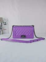 Calfskin Size: 25*16*9cm Model Number: 67086