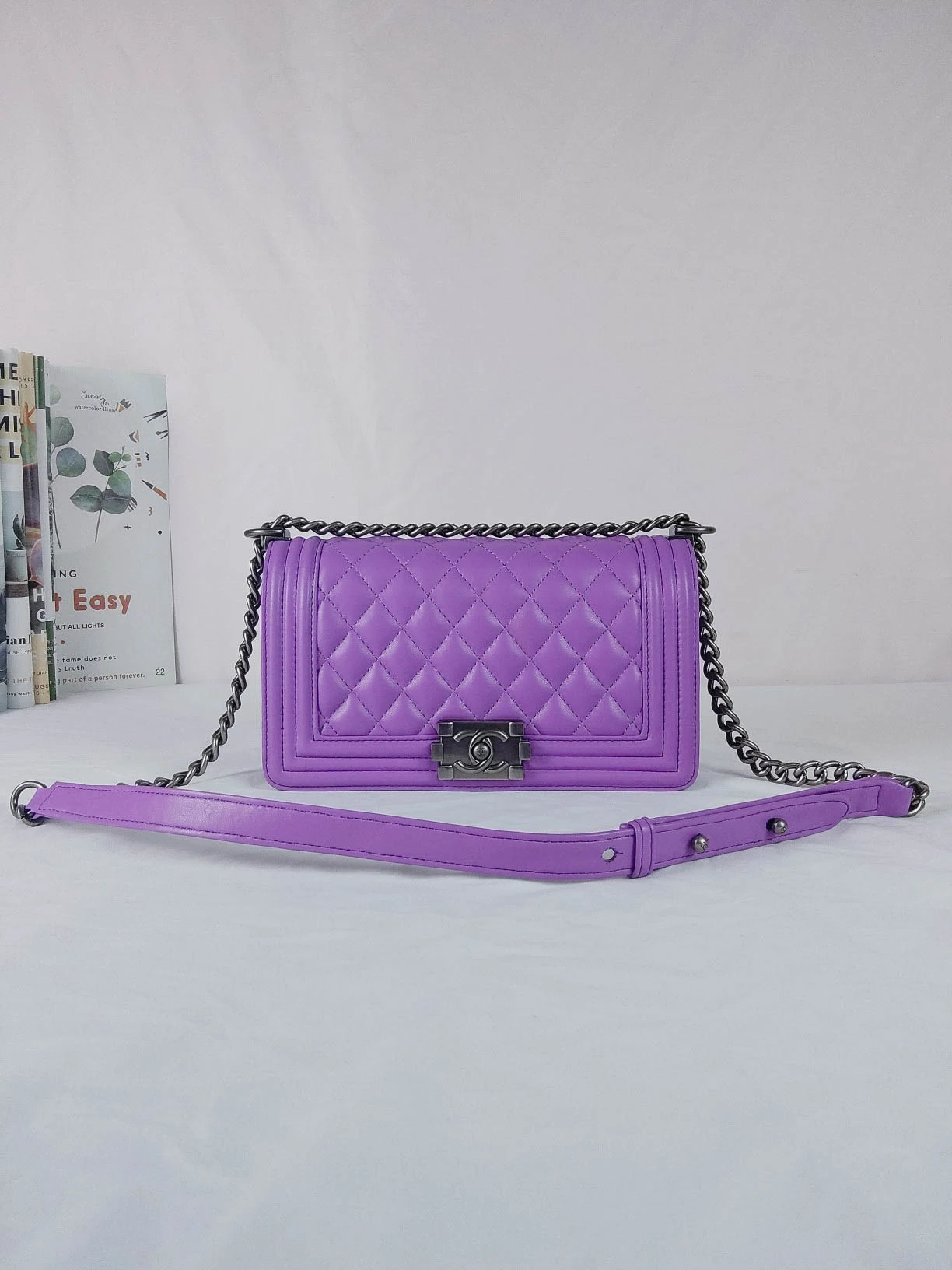 ic4b09e4af37b13ad140da0a10de7a01b.webp Calfskin Size: 25*16*9cm Model Number: 67086 - Image 1