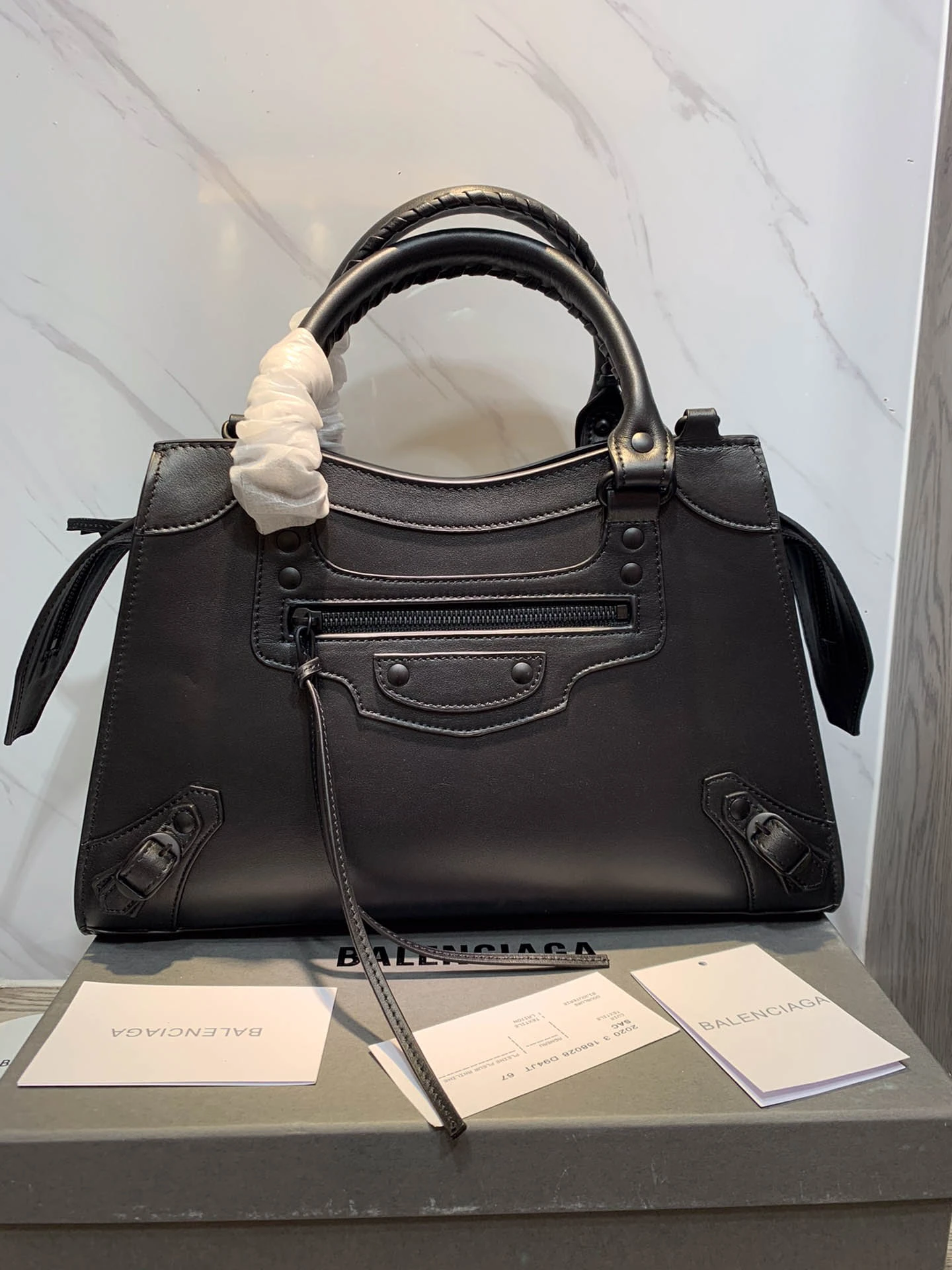 ic5fcc74ab13c9be0a080cf07ac8422f4.webp Biker bag Black Size: 33cm - Image 1