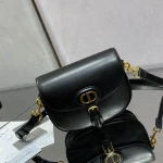 BOBBY Handbag Size: 22x17x6 cm