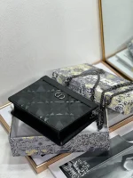 Caro Collection Diamond Chain Clutch Size: 19x14x3cm - Image 8