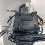 Balenciag* Neo Classic Casual Bag Size: 18cm