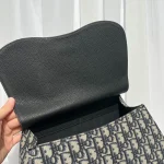 Gallop Shoulder Bag Size: 28*40*12cm - Image 8