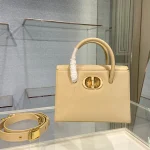 30 Montaigne Product Range Size 25x19x12cm