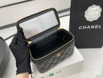 A68109 chanel old fashioned size: 17*9.5*8cm - Image 9