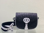 Bobby Clutch Size: 22cm