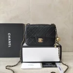 Chane Flap Bag Black Size: 18-13-7cm