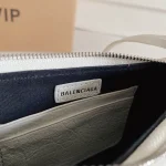 Crossbody bag Size: 20*11*4CM - Image 9