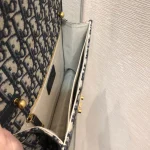 Classic Letter Chain Bag Size :24cm - Image 9